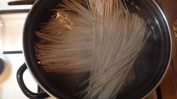 ШАГ 3. лапша соба с овощами