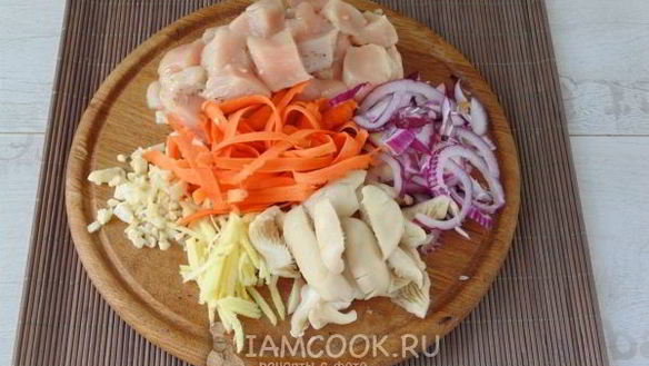 ШАГ 7. лапша удон с курицей