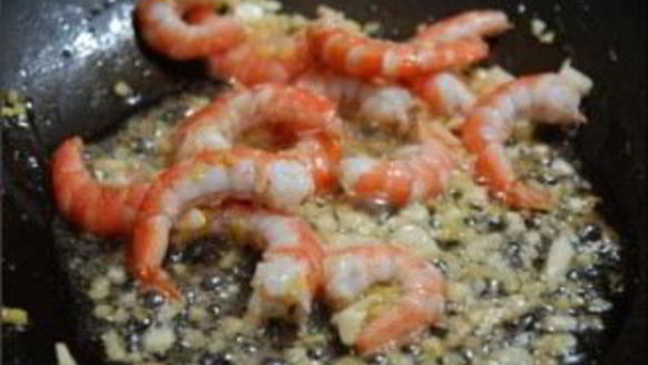 ШАГ 2. лапша в воке