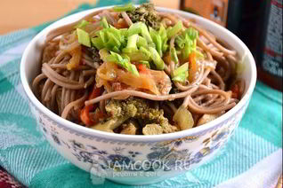 Лапша вок с курицей