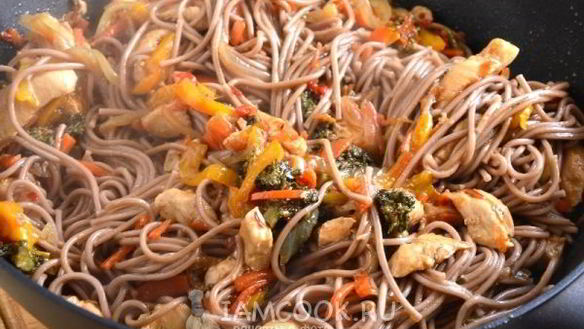 ШАГ 12. лапша вок с курицей