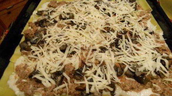 ШАГ 11. лазанья с мясом и грибами