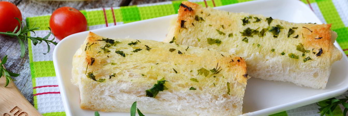 Рулет Лазанья в чесночном хлебе