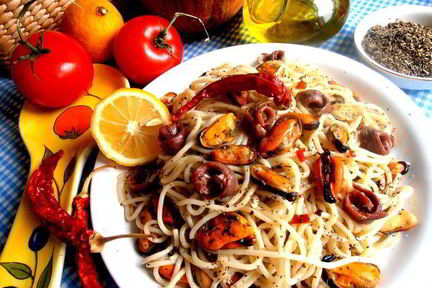 Быстрые спагетти с мидиями