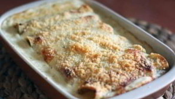 ШАГ 7. фаршированные макароны под соусом