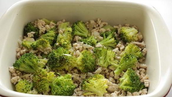 ШАГ 4. гратен из макарон, куриной грудки и брокколи