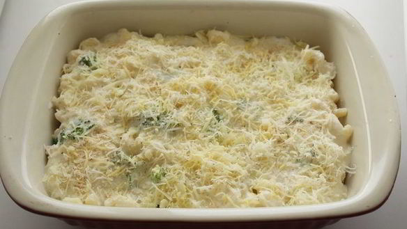 ШАГ 7. гратен из макарон, куриной грудки и брокколи