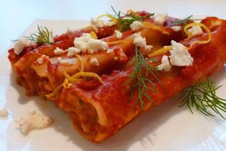 Каннеллони с рыбой, грибами и адыгейским сыром