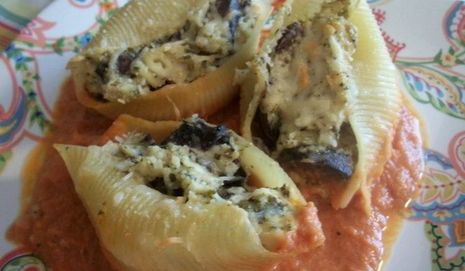 Рецепт макароны, фаршированные курицей и грибами