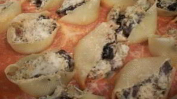 ШАГ 6. макароны, фаршированные курицей и грибами