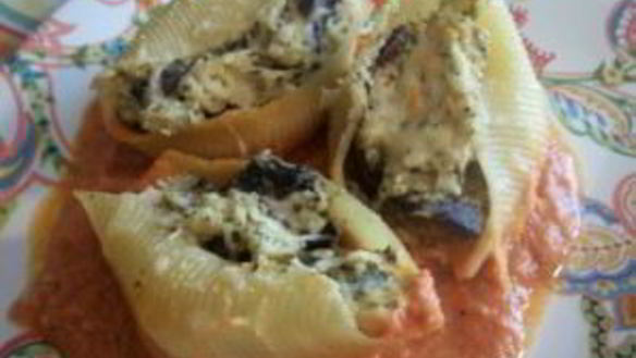 ШАГ 7. макароны, фаршированные курицей и грибами