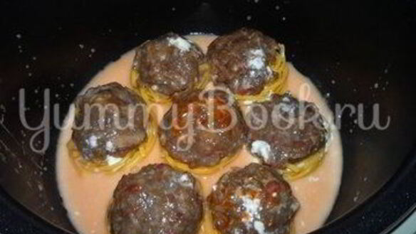 ШАГ 6. макароны гнезда с фаршем из мультиварки