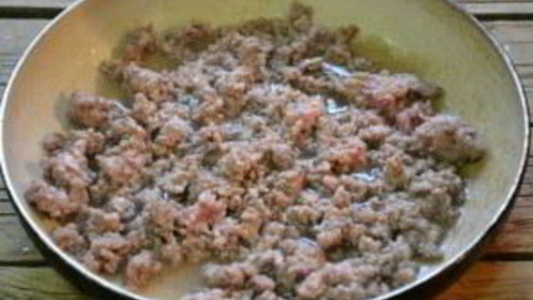 ШАГ 3. макароны с фаршем под соусом