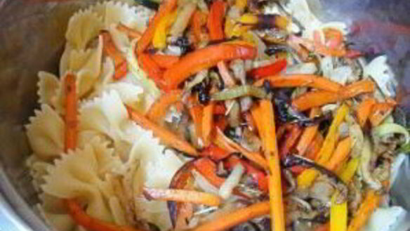 ШАГ 4. макароны с овощами