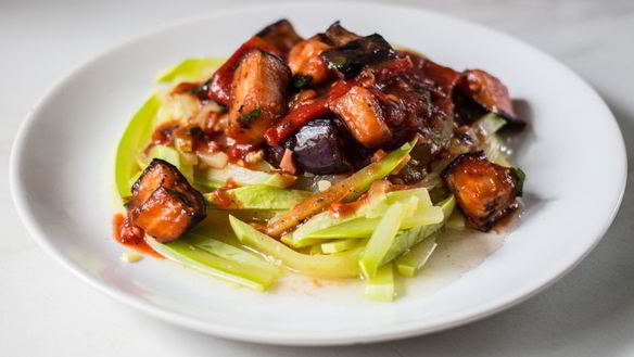 ШАГ 6. паста из кабачков с томатным соусом