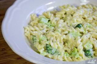 Паста с брокколи и сыром