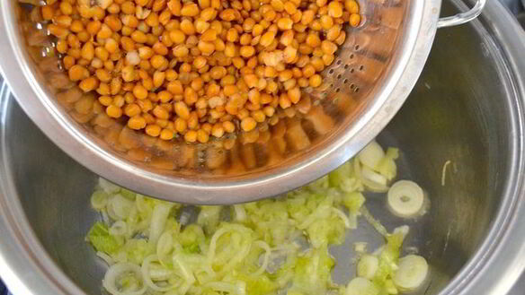 ШАГ 2. паста с чечевицей