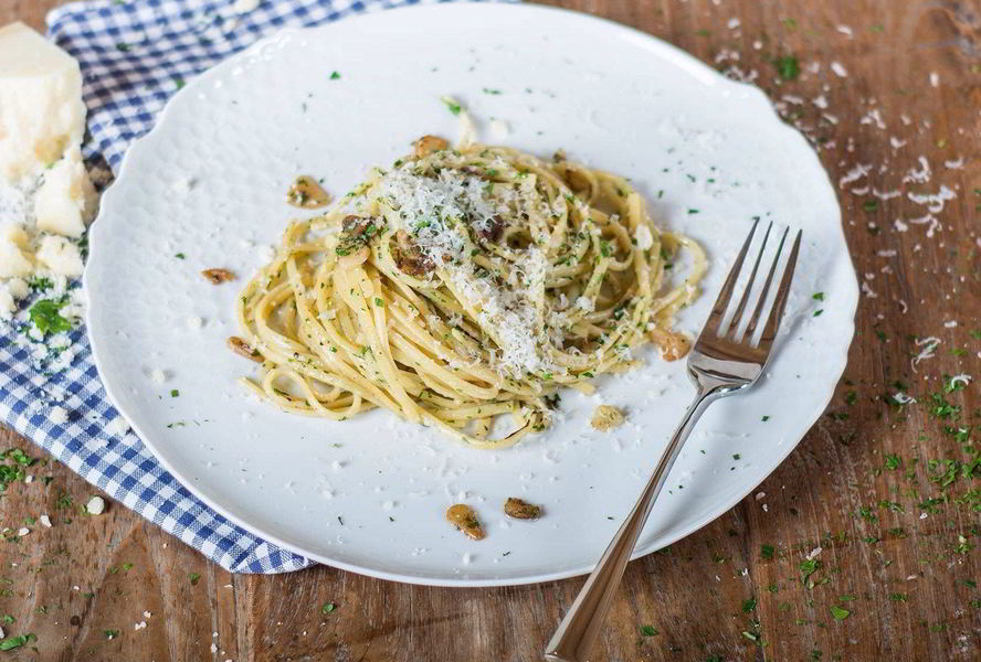 Паста с чесноком и оливковым маслом