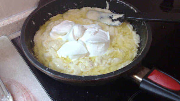 ШАГ 17. паста с консервированным лососем