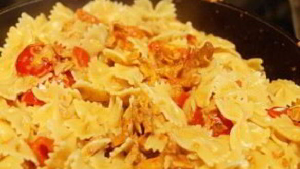 ШАГ 3. паста с лисичками в сливочном соусе