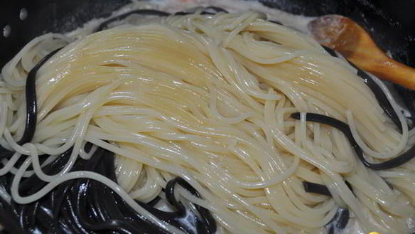 ШАГ 7. паста с семгой