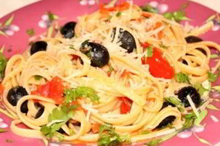 Паста с соусом Puttanesca