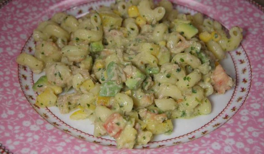 Рецепт паста с тунцом, авокадо и сладким перцем
