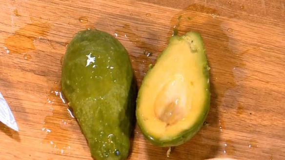 ШАГ 7. паста с тунцом, авокадо и сладким перцем