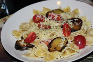 Паста с жареными баклажанами