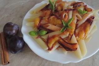Паста со сливами