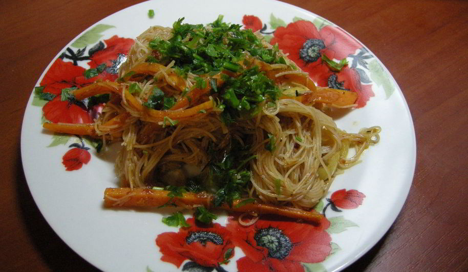 Рецепт рисовая лапша, обжаренная с овощами
