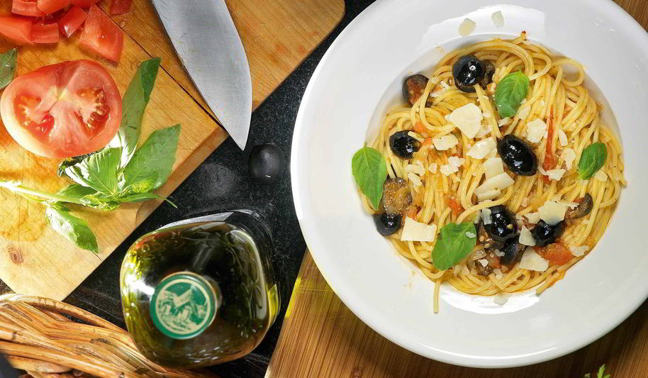 Рецепт спагетти алла путтанеска с анчоусами