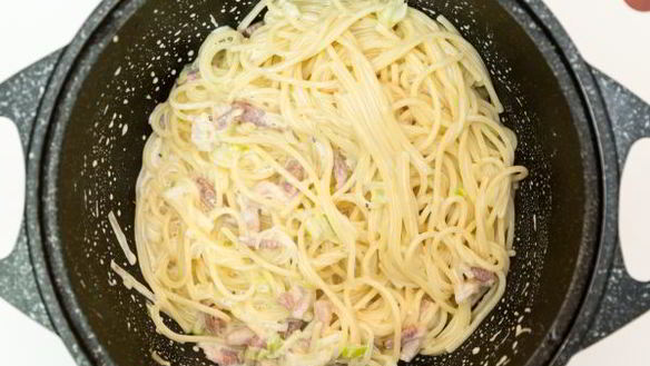 ШАГ 8. спагетти с беконом