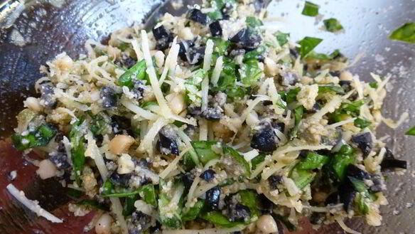 ШАГ 3. спагетти с фаршированными томатами