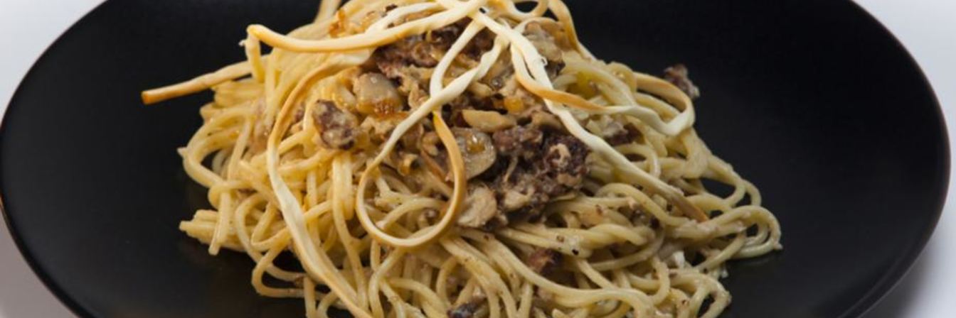 Спагетти с грибным болоньезе