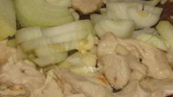 ШАГ 3. спагетти с курицей в сметанном соусе