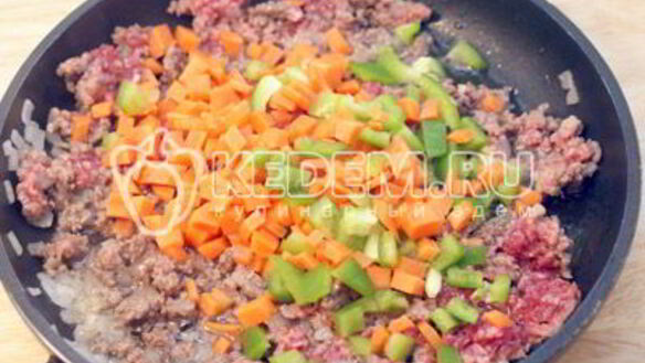 ШАГ 2. спагетти с мясной подливой