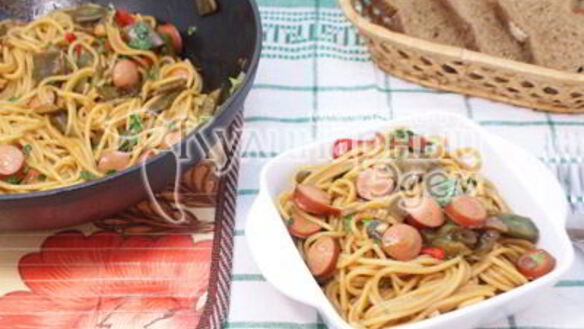 ШАГ 8. спагетти с овощами и сосисками