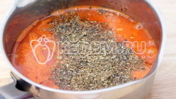 ШАГ 3. спагетти с томатным соусом и базиликом