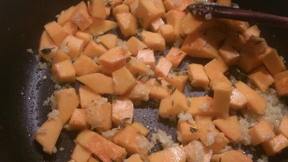 ШАГ 3. спагетти с тыквенным соусом