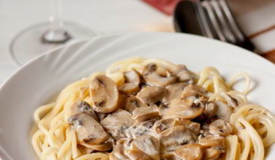 Рецепт спагетти со сливочно-грибным соусом