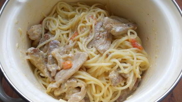 ШАГ 7. спагетти со свиной грудинкой и яично-сливочным соусом