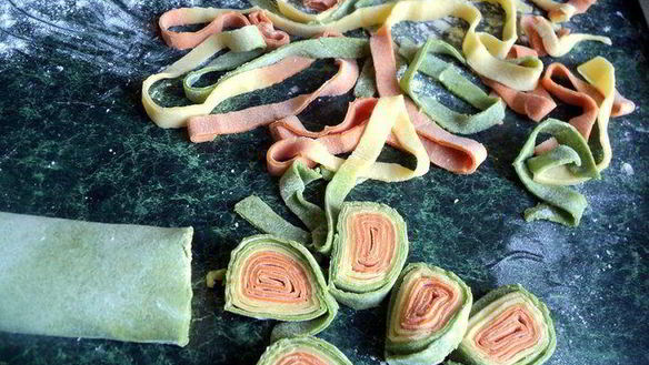 ШАГ 8. цветная паста триколор