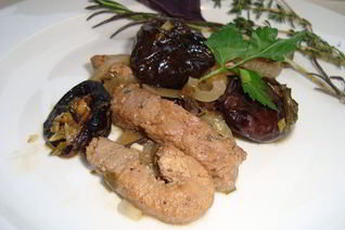 Ароматная свинина с черносливом