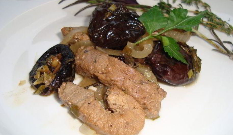 Рецепт ароматная свинина с черносливом