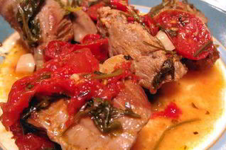 Баранина, томленая в горшочке