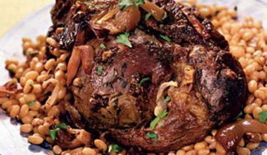 Рецепт баранья нога, запеченная в духовке с фасолью