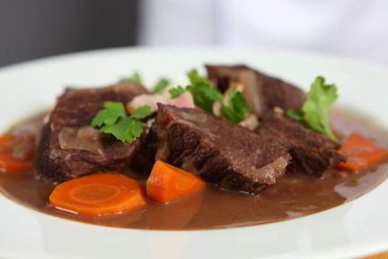 Говядина по-бургундски с беконом