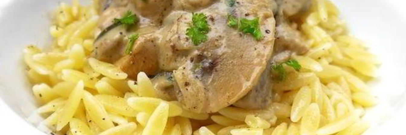 Индейка с шампиньонами в сливочном соусе