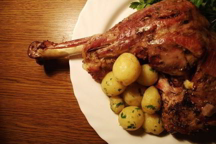 Индюшиная ножка, запеченная в рукаве